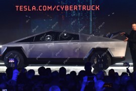 能当船用、螃蟹式行驶？马斯克对Cybertruck的五大承诺全都落空